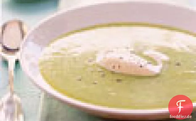 Fava-Bohnensuppe mit Karottencreme