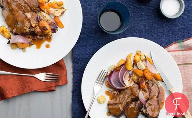 Schmorbraten mit geröstetem Gemüse
