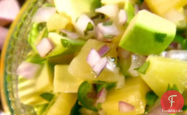 Ananas und Avocado-Salsa