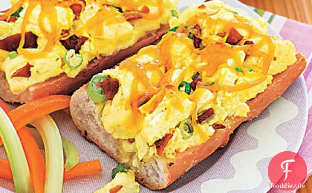 Rührei und Käse schmilzt