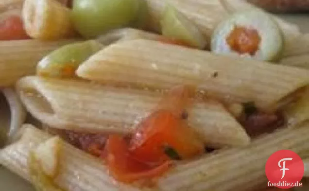 Rigatoni Mit Auberginen, Paprika und Tomaten