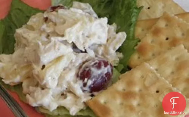 Hühnersalat mit gerösteten Mandeln