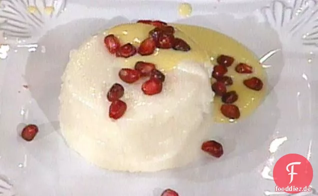 Mandelpudding mit Mandelmilch (Biancomangiare)