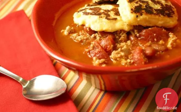 Türkei Chipotle Chili mit Pfeffer Jack Käse Mais Kuchen Topper