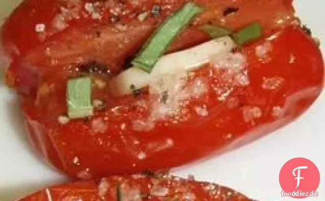 Gebackene Kirschtomaten mit Knoblauch