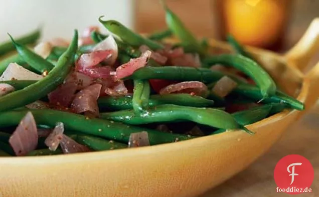Grüne Bohnen mit gerösteter Zwiebel Vinaigrette