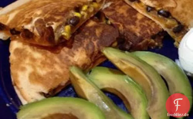 Schwarze Bohnen und Süßkartoffel Quesadillas