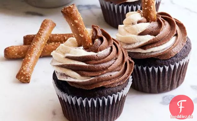 Schokoladen-Ei-Sahne-Cupcakes