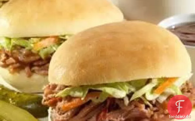 Schwester Schubert's® Barbecue Pulled Pork oder Chicken Mini-Sliders