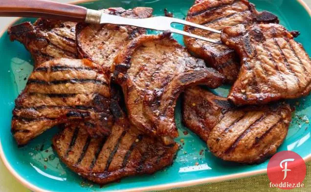 Einfache gegrillte Schweinekoteletts