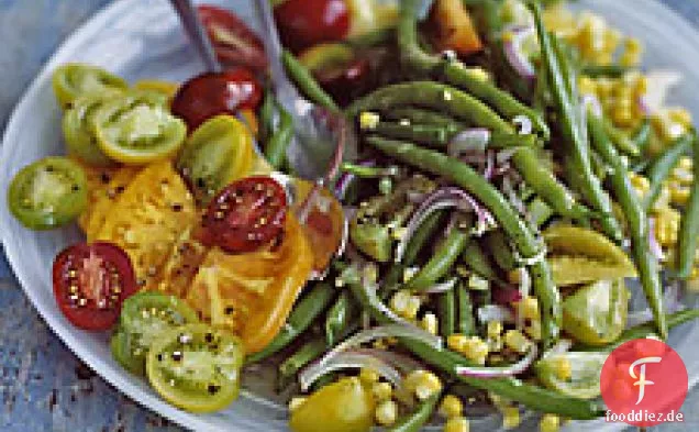Grüne Bohnen, Mais und Tomatensalat