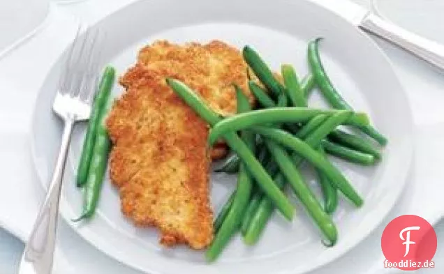 Hähnchenschnitzel mit gebutterten grünen Bohnen