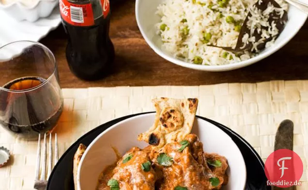 Chicken Tikka Masala und Kreuzkümmel duftende grüne Erbsen Pulao