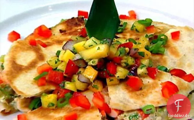 Hummer Quesadilla mit tropischen Früchten Salsa
