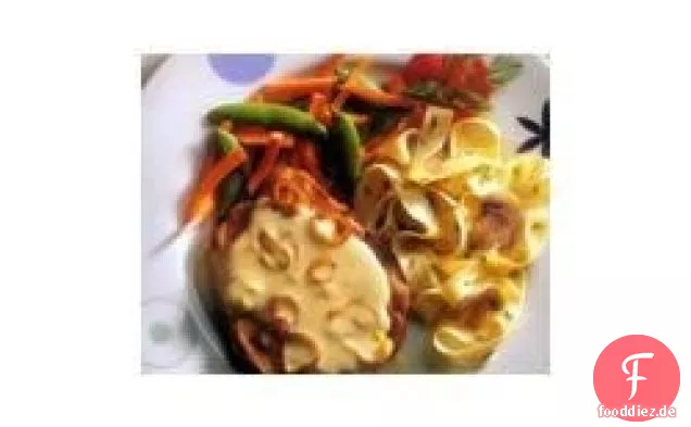 Verherrlichte Zwiebel Schweinekoteletts