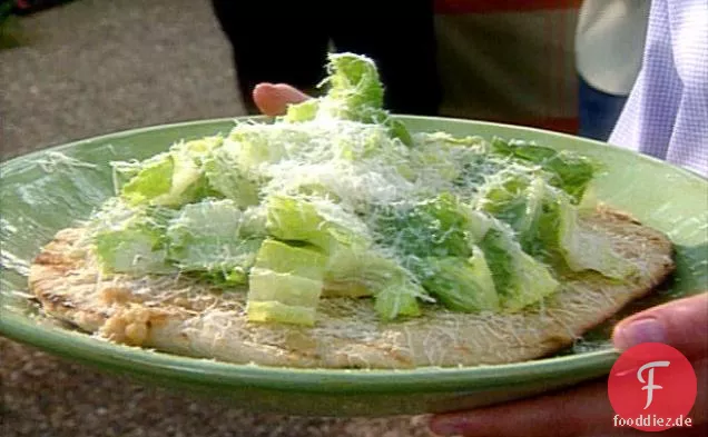 Piadine mit Caesar-Salat und gerösteter Knoblauchpaste