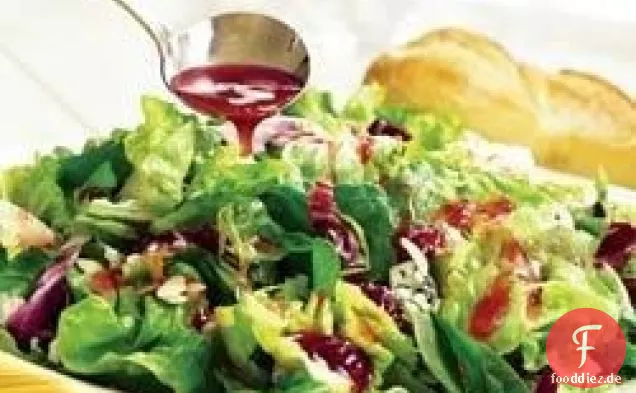 Erdbeer-Vinaigrette Salat