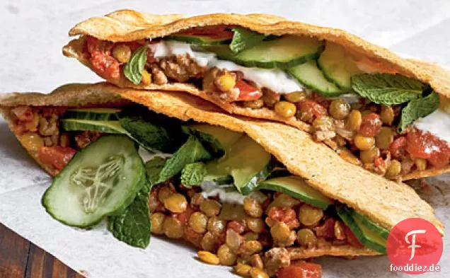 Schlampige Linsen in Pita