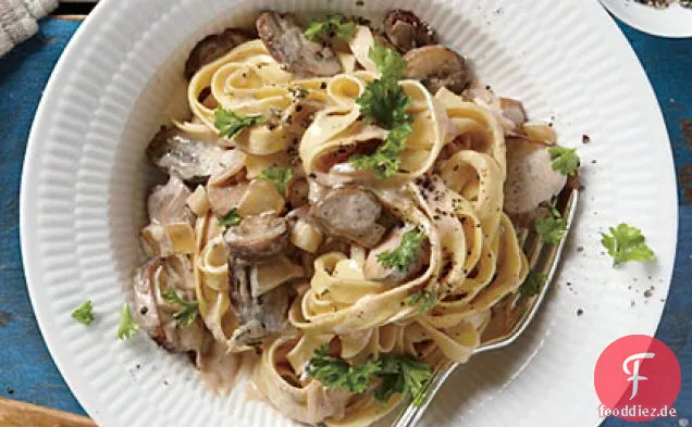 Cremiger Pilz-Fettuccine