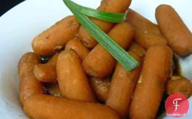 Glasierte Karotten asiatischen Stil