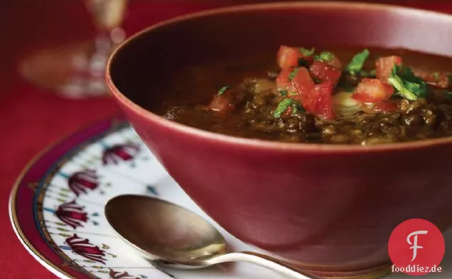 Schwarze Linsensuppe