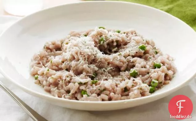 Rotweinrisotto mit Erbsen