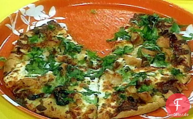 Die einzige Pizza, die Sie jemals wieder wollen werden: Hühnchen, sonnengetrocknete Tomaten, Brokkoli, Ricotta, Mozzarella und Basilikum