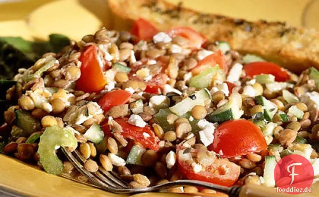 Linsensalat mit Feta-Käse