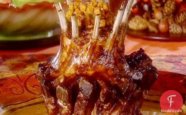 Krone Schweinebraten mit Sauerteig-Dressing