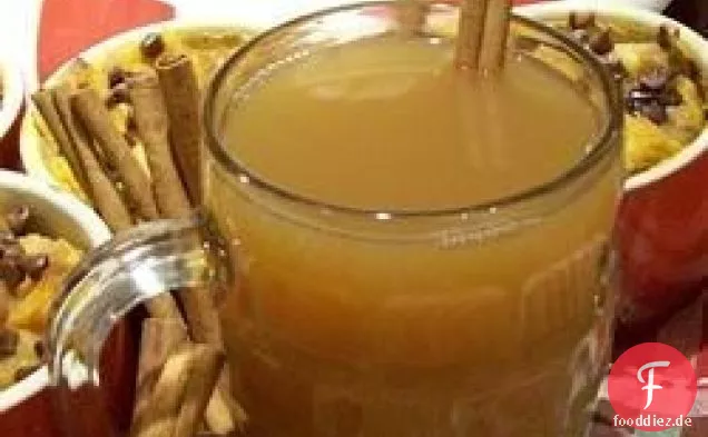Heißer gewürzter Apfelwein