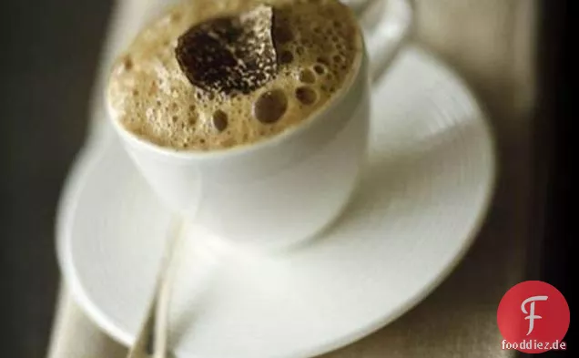 Linsen-Cappuccino-Suppe
