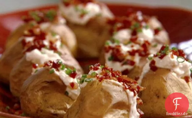 Mini-Ofenkartoffeln mit Mascarpone und Schinken.