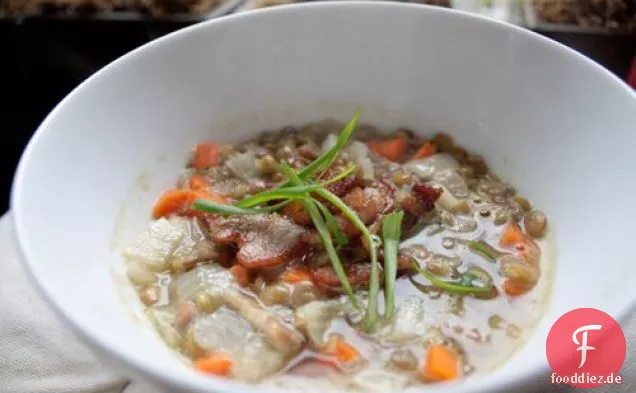 Abendessen heute Abend: Linsen-Speck-Suppe