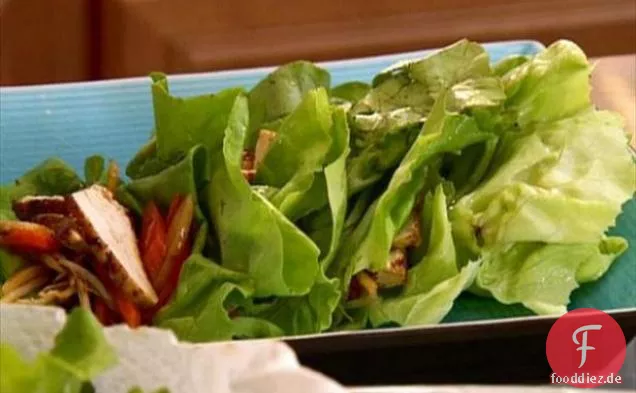 Würzige Szechuan Huhn Salat Wraps