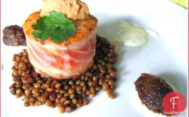 Tournedos Von Lachs, gewürzte Linsen und Foie Gras