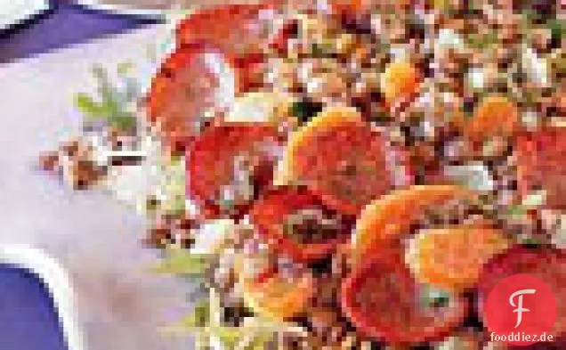 Kielbasa und Linsensalat mit warmem Senf-Fenchel-Dressing