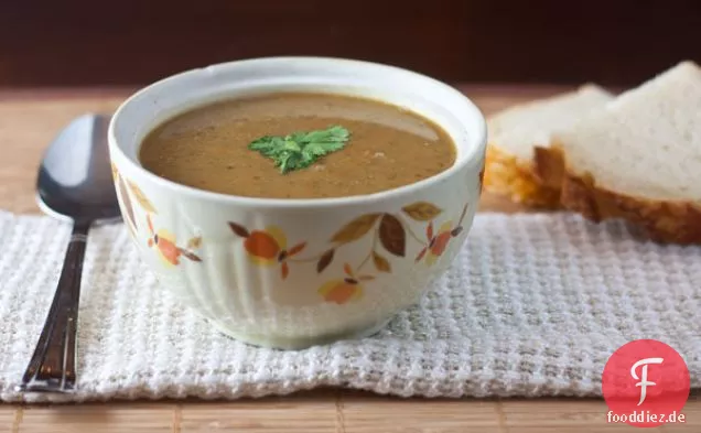 Saftig zitronige Linsensuppe