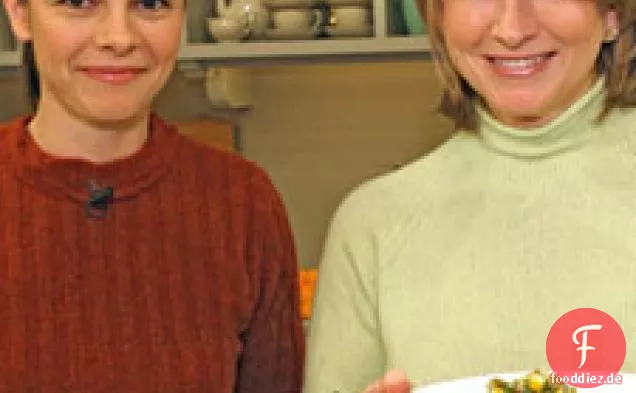 Gegrillter Heilbutt mit Kräutersalat und Meyer Lemon-green Olive Salsa