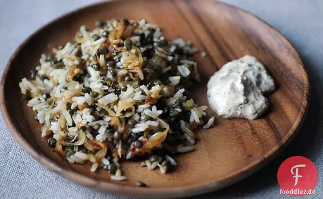 Mujaddara mit gewürztem Joghurt