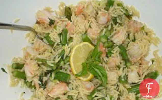 Orzo und Garnelensalat mit Spargel