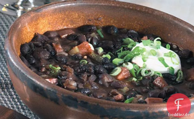 Jamaikanische schwarze Bohnensuppe