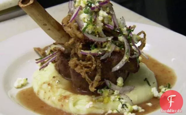 Geschmortes Osso Bucco mit Zitronen-Feta, Zerbröckelt