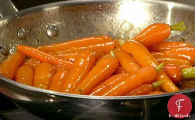 Glasierte Baby-Karotten