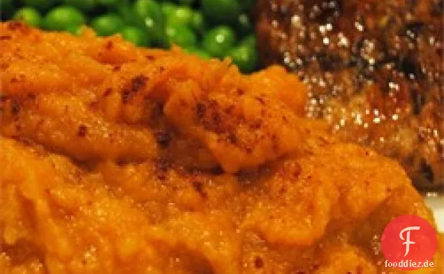 Süßkartoffelpüree und Birnen
