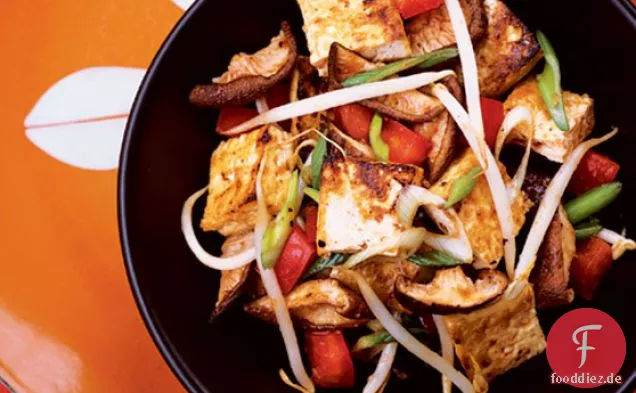 Glasierter Tofu-Pilz-Salat