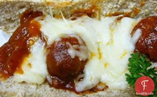 Meatball Grinder mit einer Leckeren Soße