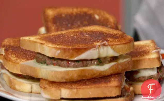 Garlicky Patty Schmilzt mit Provolone