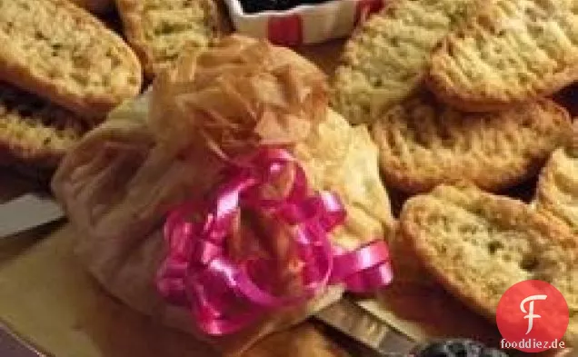 Gebackener Brie in Phyllo mit Mango-Chutney