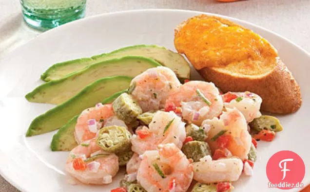 Eingelegter Okra und Garnelensalat