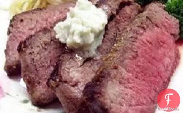 Kickin' London Broil mit Bleu Käse Butter